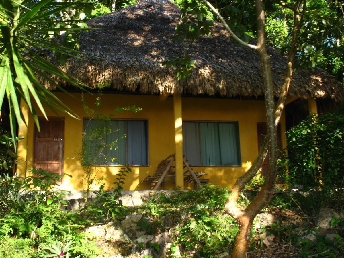 Ecolodge El Sombrero Laguna Yaxha ภายนอก รูปภาพ